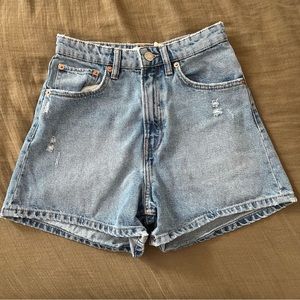 Zara Light Wash High Waisted Denim Shorts - Size 2